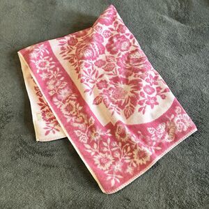 Sears Cotron Vintage Reversible Pink Rose Floral Bath Towel Retro Cottagecore